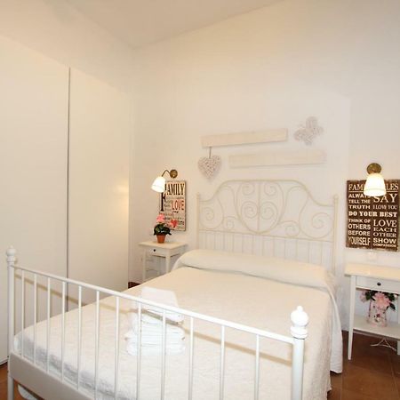 Apartamento Ollerias Málaga Esterno foto